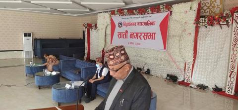 सातौ नगर सभामा नीति तथा कार्यक्रम प्रस्तुत गर्नु हुदै नगर प्रमुख हरिप्रसाद अधिकारी  